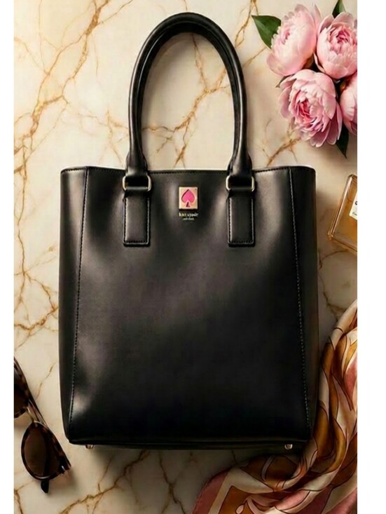 kate spade Handbags - Kate Spade Vibrant Black & Pink Bag with Beige Interior